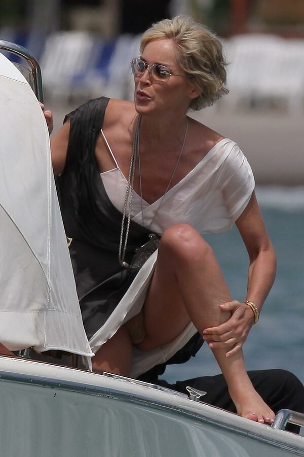 Sharon Stone Pussy Flash Big Naked Bulge Underskirt fanny bulge