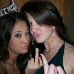 Miss Washington Elyse Umemoto Racy Photo - Flipping Off Middle Finger Miss Washington Elyse Umemoto Racy Photo - Flipping Off Middle Finger