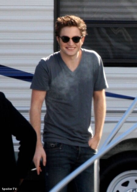 First New Moon Set Picture with Robert Pattinson First New Moon Set Picture with Robert Pattinson