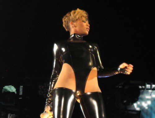 Rihanna in Latex (photos) Rihanna in Latex (photos)